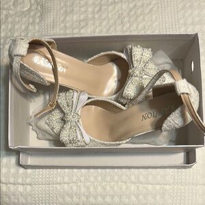 Women's White Pearl Embellished Heels